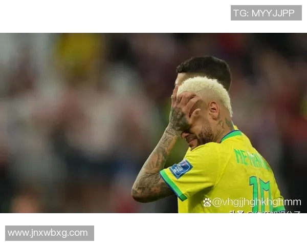 巴西足球明星中场帅气风采与球场魅力的完美结合